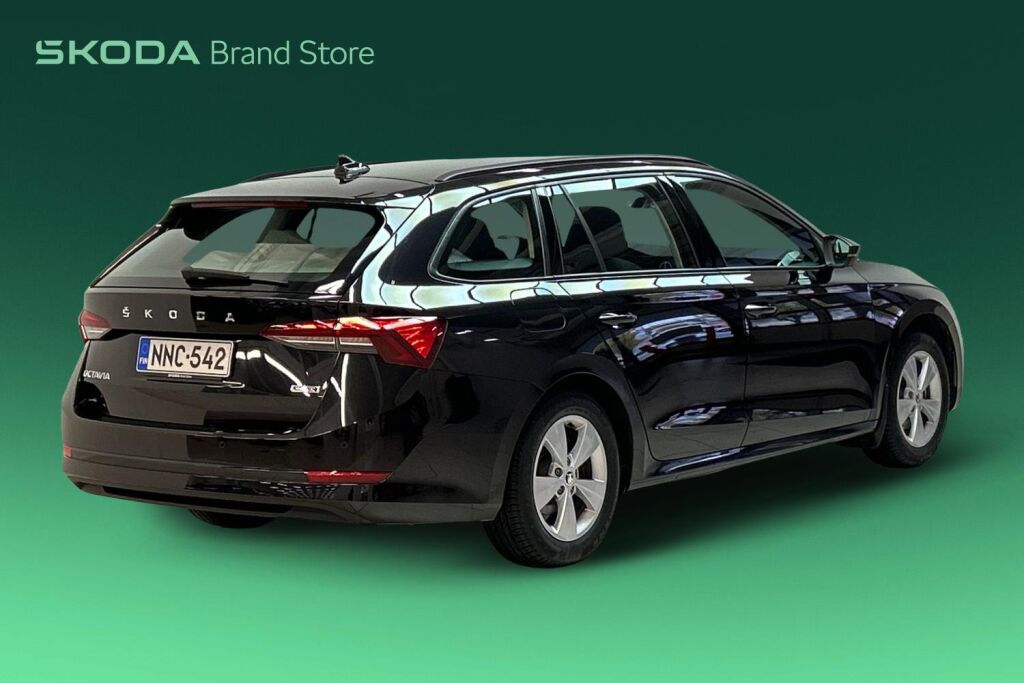 Skoda Octavia 2023 Combi 1.5 TSI Ambition eTEC DSG Autom.