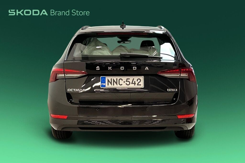 Skoda Octavia 2023 Combi 1.5 TSI Ambition eTEC DSG Autom.