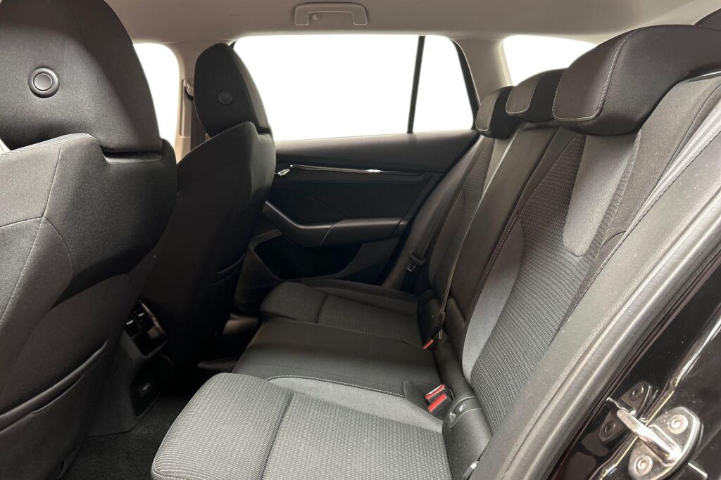 Skoda Octavia 2023 Combi 1.5 TSI Ambition eTEC DSG Autom.
