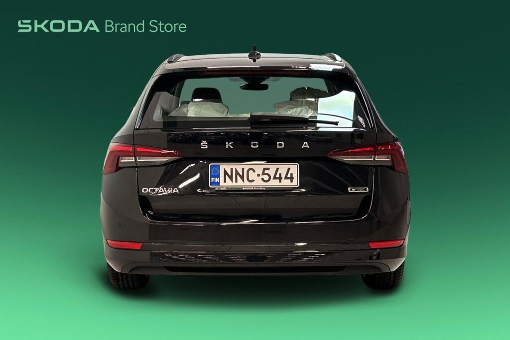 Skoda Octavia 2023 Combi 1.5 TSI Ambition eTEC DSG Autom.