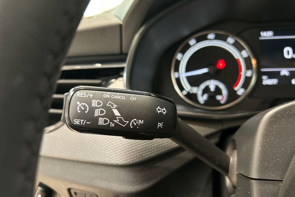 Skoda Kamiq 2023 1.0 TSI 110 Ambition DSG Autom.