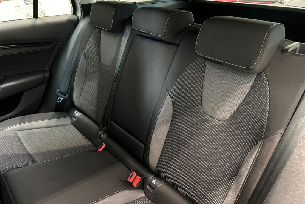 Skoda Octavia 2023 Combi 1.4 TSI PHEV Ambition iV DSG Autom.