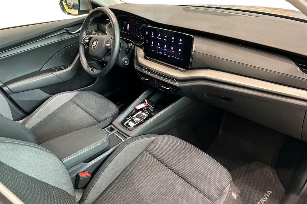 Skoda Octavia 2024 Combi 1.4 TSI PHEV Ambition iV DSG Autom.