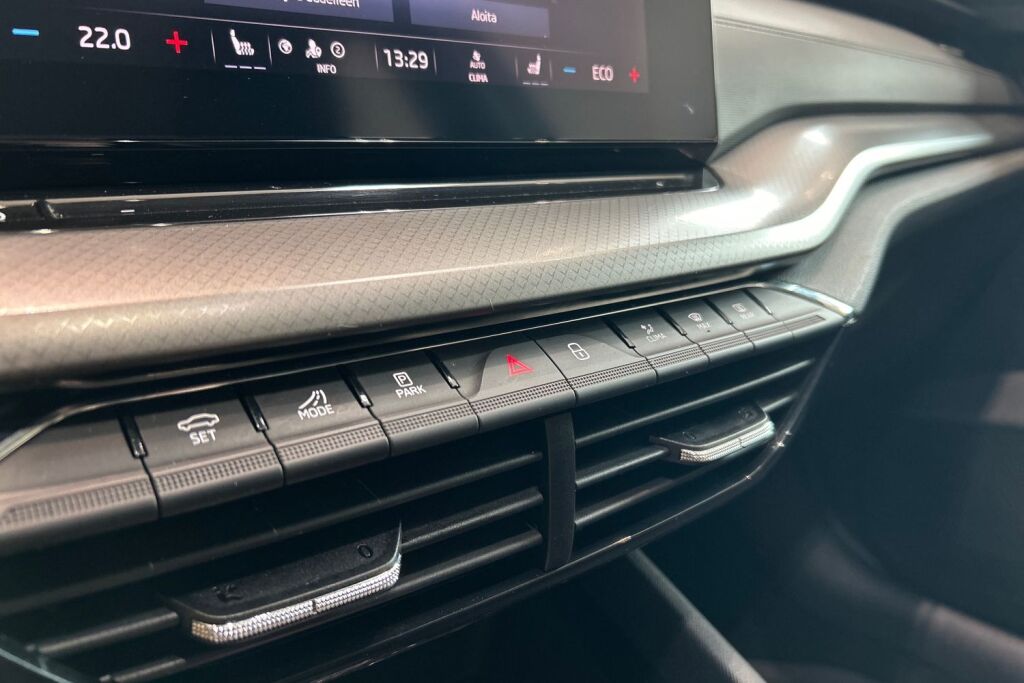 Skoda Octavia 2024 Combi 1.4 TSI PHEV Ambition iV DSG Autom.