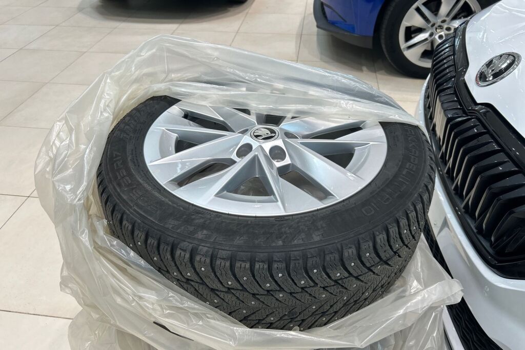 Skoda Octavia 2023 Combi 1.4 TSI PHEV Ambition iV DSG Autom.