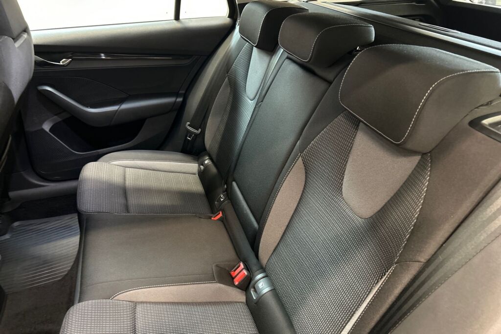 Skoda Octavia 2023 Combi 1.4 TSI PHEV Ambition iV DSG Autom.