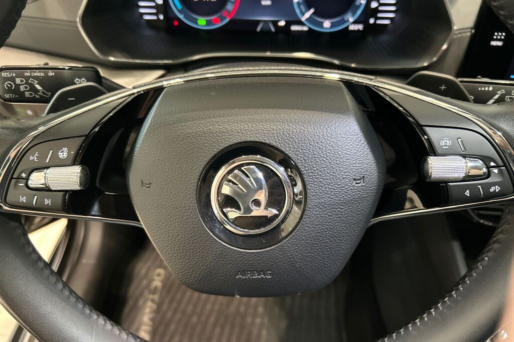 SKODA OCTAVIA 0 Farmari (AC) 5ov 1395cm3 A