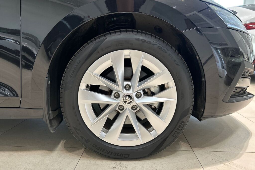 SKODA OCTAVIA 0 Farmari (AC) 5ov 1395cm3 A