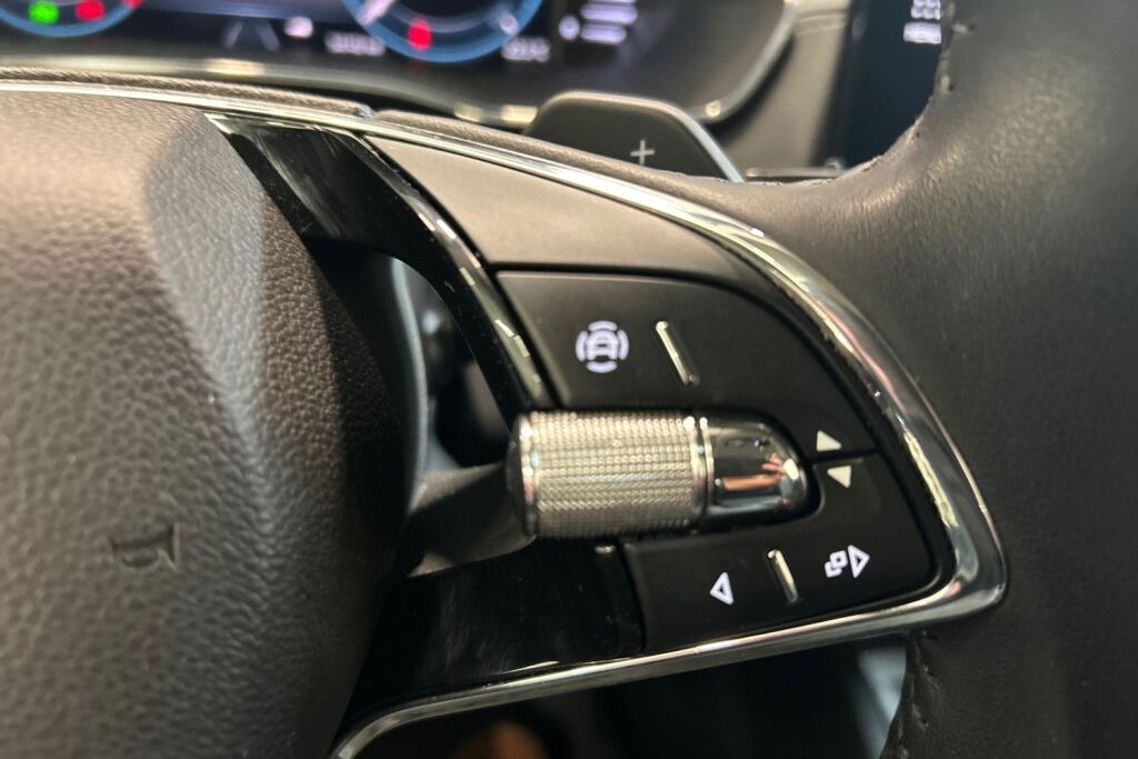 Skoda Octavia 2023 Combi 1.4 TSI PHEV Ambition iV DSG Autom.