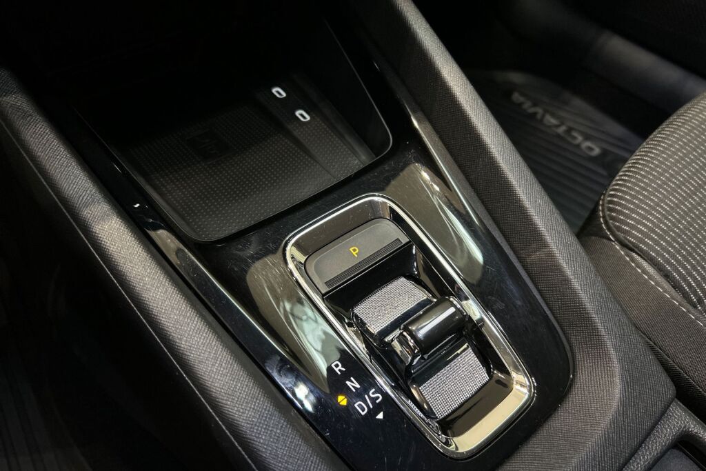 SKODA Octavia 2024 Combi 1.4 TSI PHEV Ambition iV DSG Autom. Loistoturva 12 kk /20tkm veloituksetta, 2vuotta/40tkm 590€