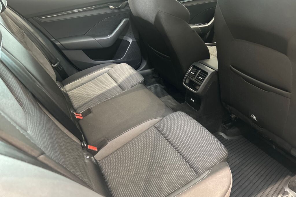 Skoda Octavia 2023 Combi 1.4 TSI PHEV Ambition iV DSG Autom.