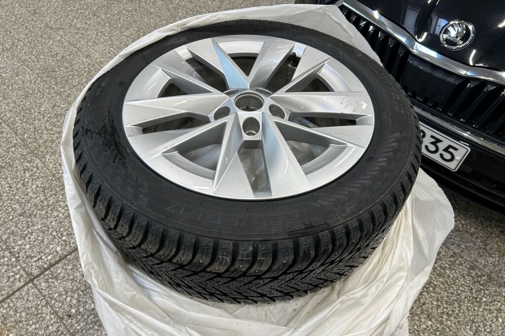 Skoda Octavia 2023 Combi 1.4 TSI PHEV Ambition iV DSG Autom.