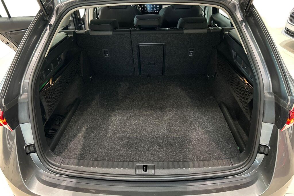 Skoda Octavia 2023 Combi 1.4 TSI PHEV Ambition iV DSG Autom.