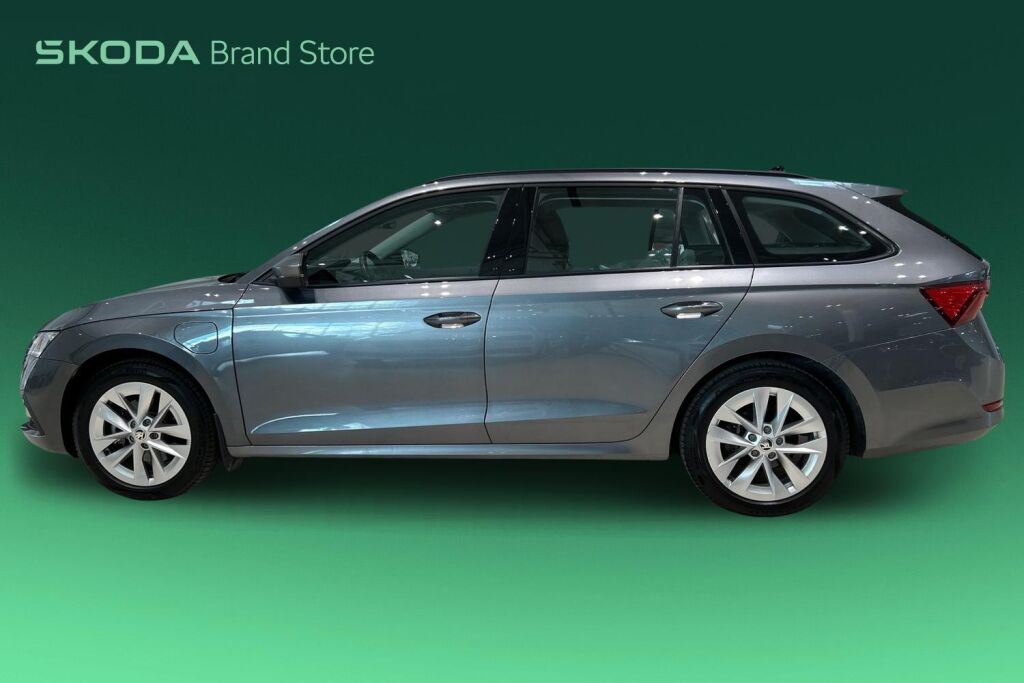 Skoda Octavia 2023 Combi 1.4 TSI PHEV Ambition iV DSG Autom.