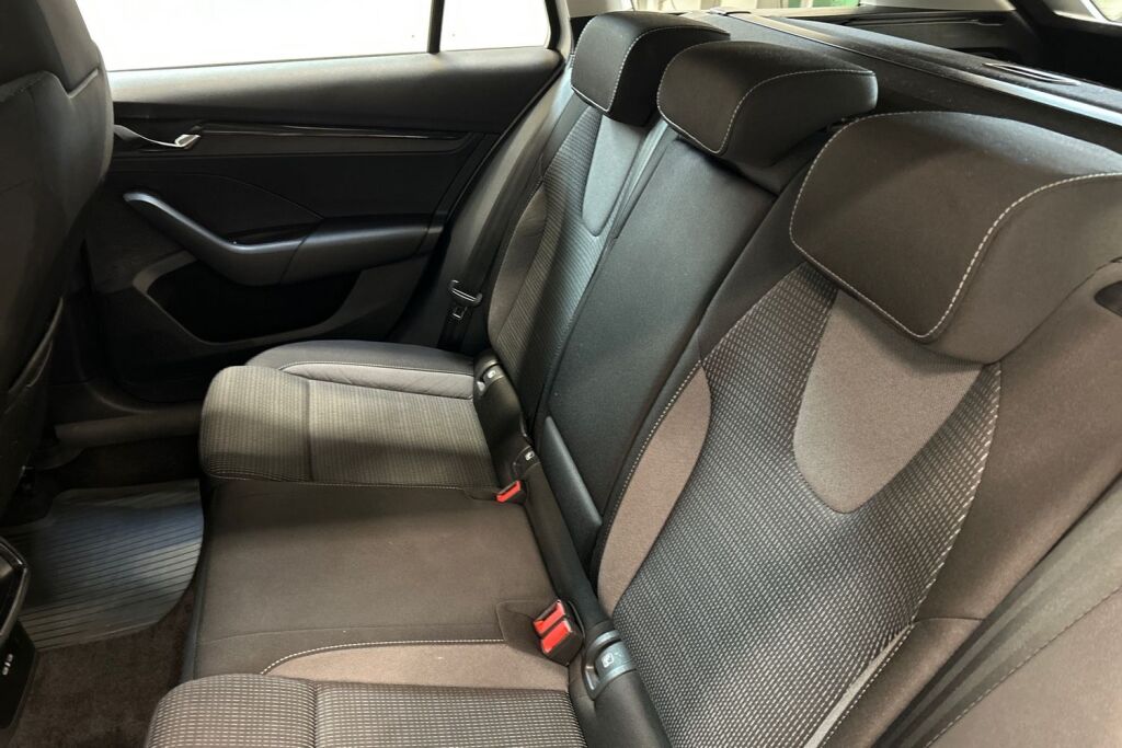 Skoda Octavia 2023 Combi 1.4 TSI PHEV Ambition iV DSG Autom.