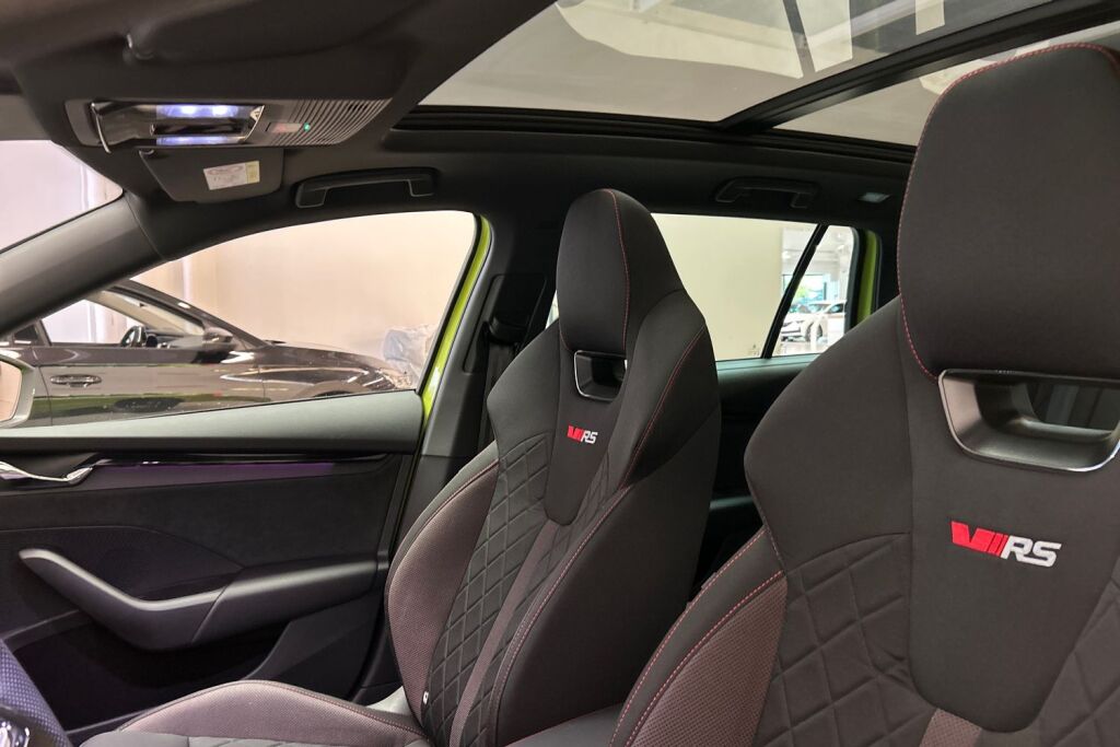 Skoda Octavia 2025 Combi 1.4 TSI PHEV RS iV DSG Autom.