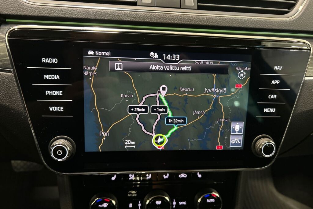 Skoda Superb 2023 Combi 1.4 TSI PHEV Style iV BusinessLine DSG Autom.