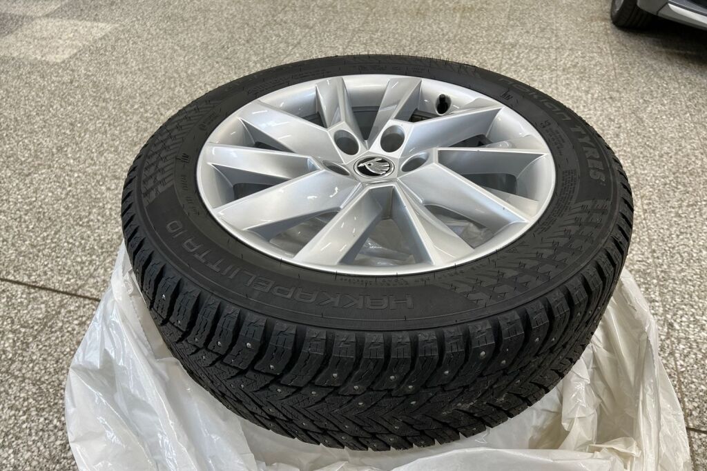 Skoda Superb 2023 Combi 1.4 TSI PHEV Style iV BusinessLine DSG Autom.