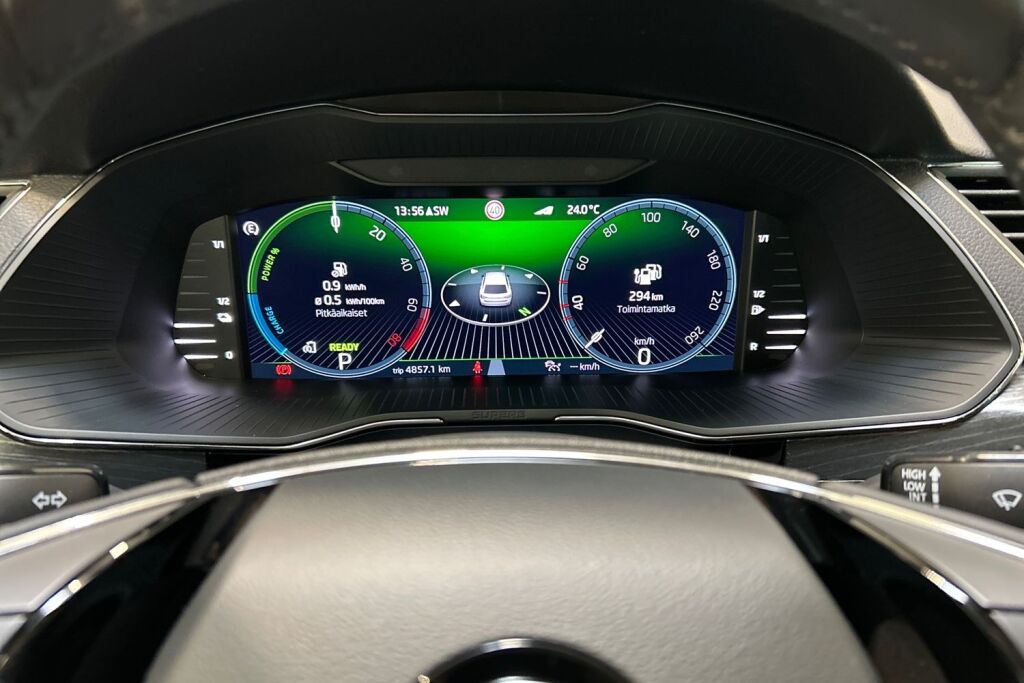 Skoda Superb 2023 Combi 1.4 TSI PHEV Style iV BusinessLine DSG Autom.