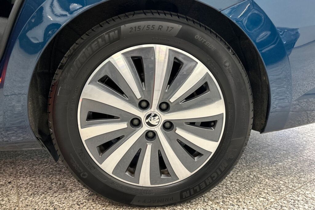 Skoda Superb 2023 Combi 1.4 TSI PHEV Style iV BusinessLine DSG Autom.