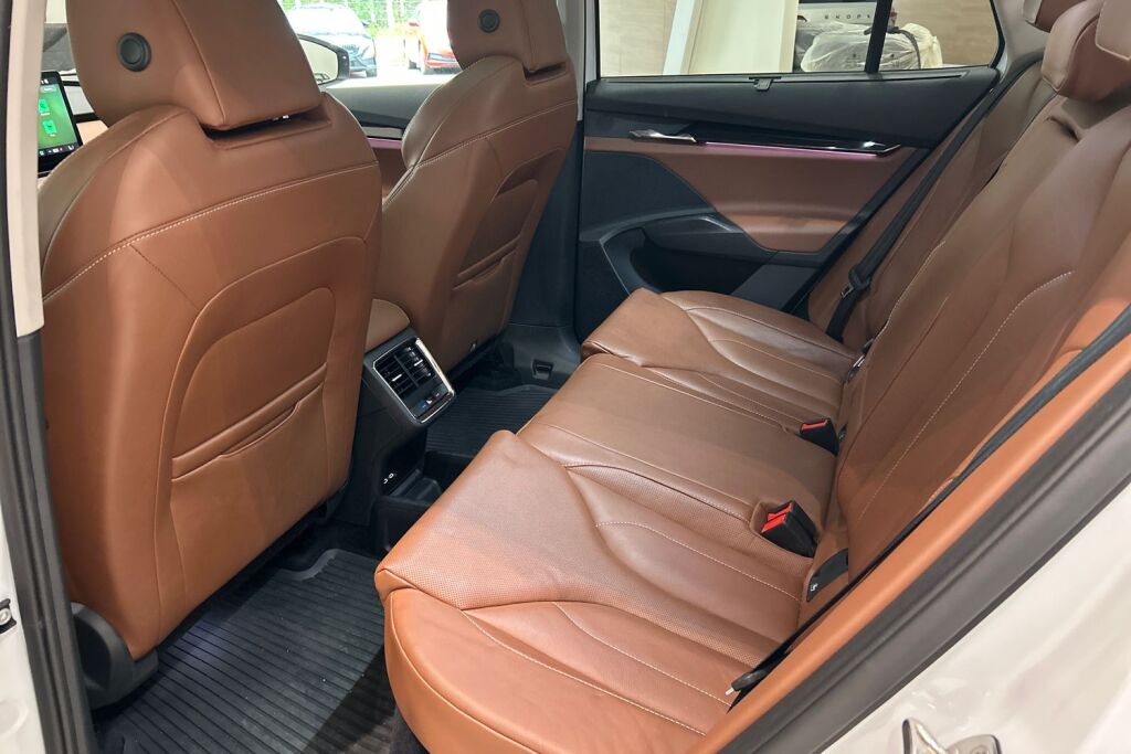 Skoda Enyaq 2024 85x 4x4 BusinessLine