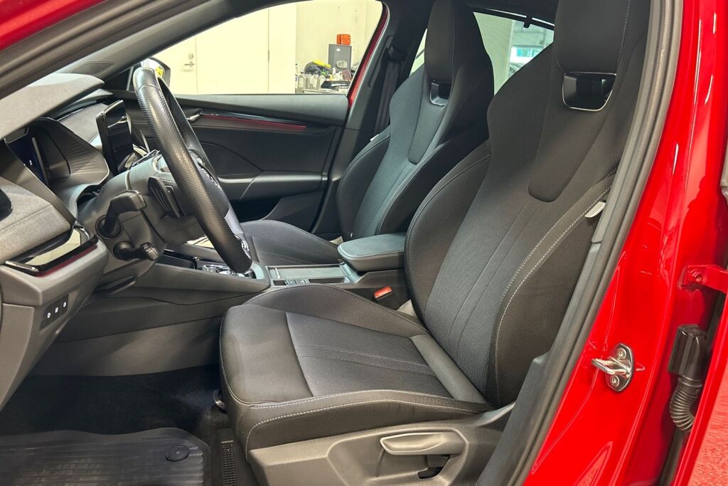 Skoda Octavia 2024 1.5 TSI SportLine eTEC DSG Autom.