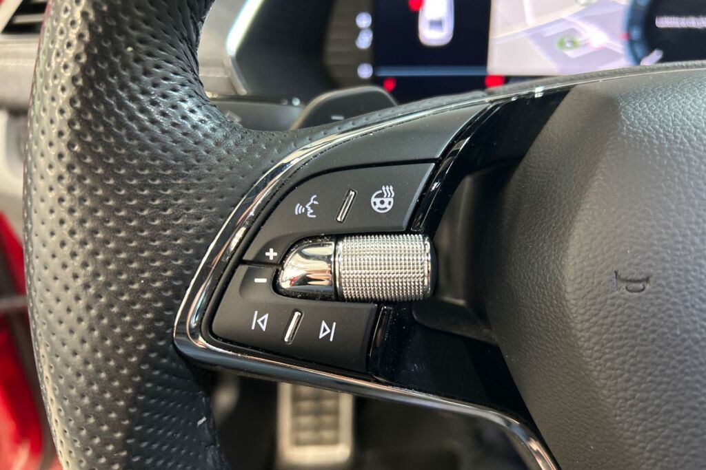 Skoda Octavia 2024 1.5 TSI SportLine eTEC DSG Autom.