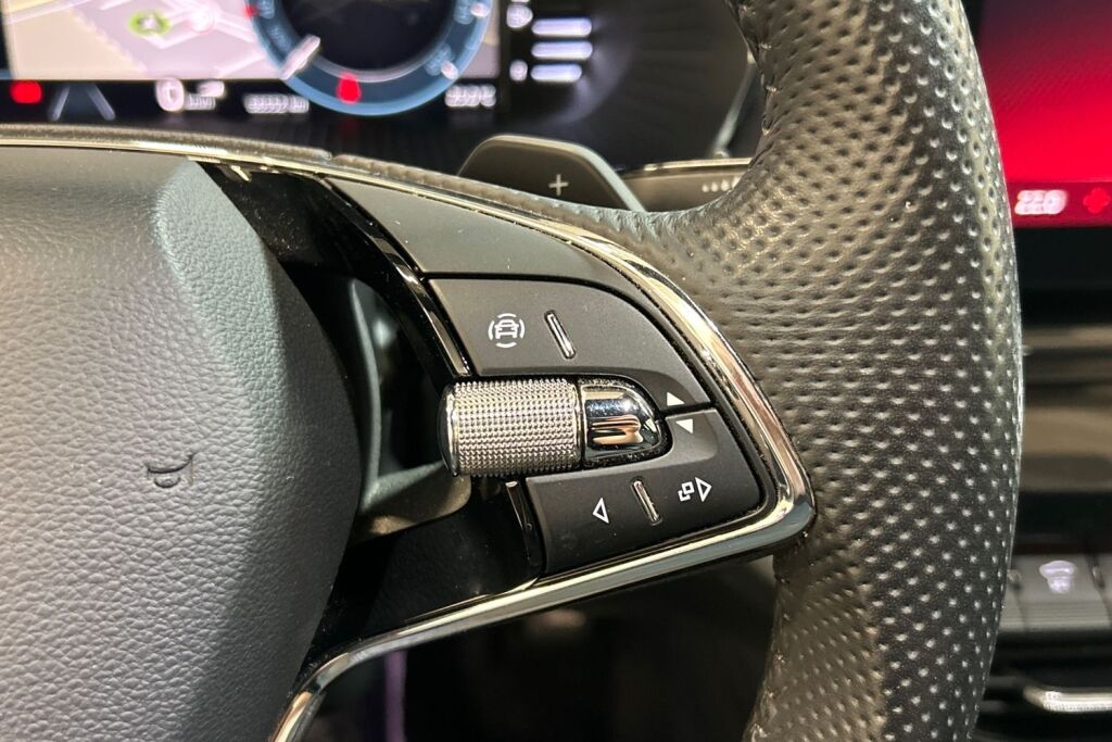 Skoda Octavia 2024 1.5 TSI SportLine eTEC DSG Autom.