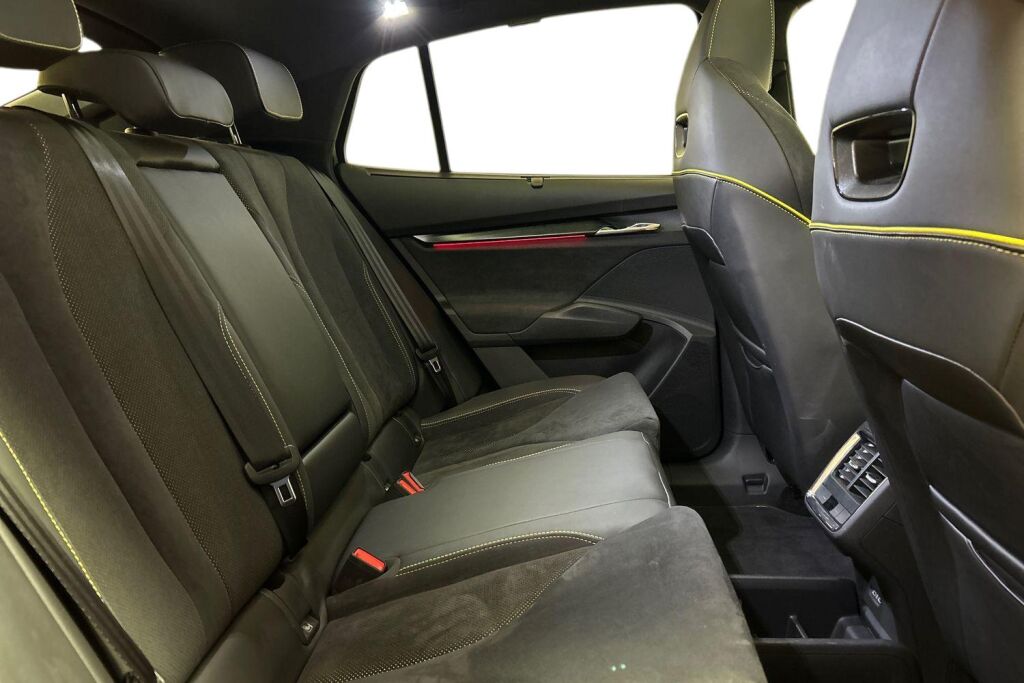 Skoda Enyaq 2025 Coupe 85x 4x4 RS