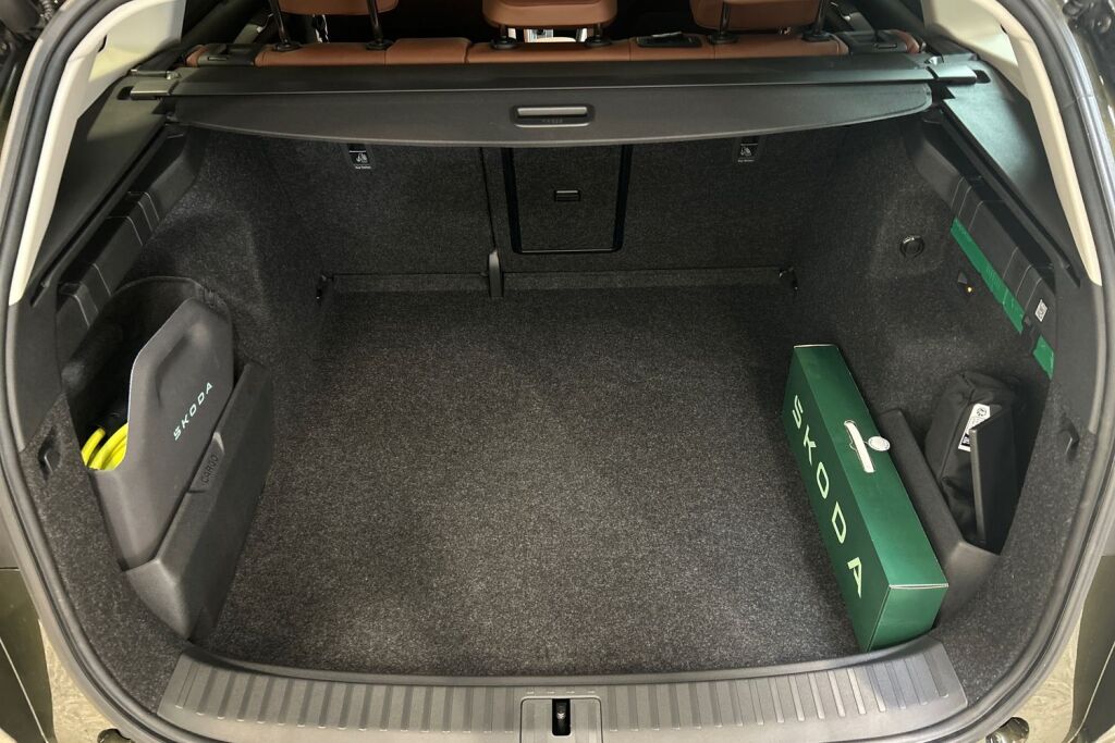 Skoda Enyaq 2025 85x 4x4 Style