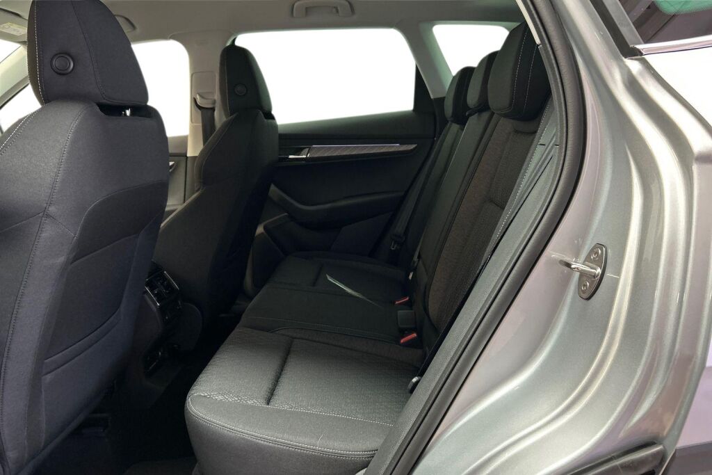 Skoda Karoq 2025 1.5 TSI Style DSG Autom.