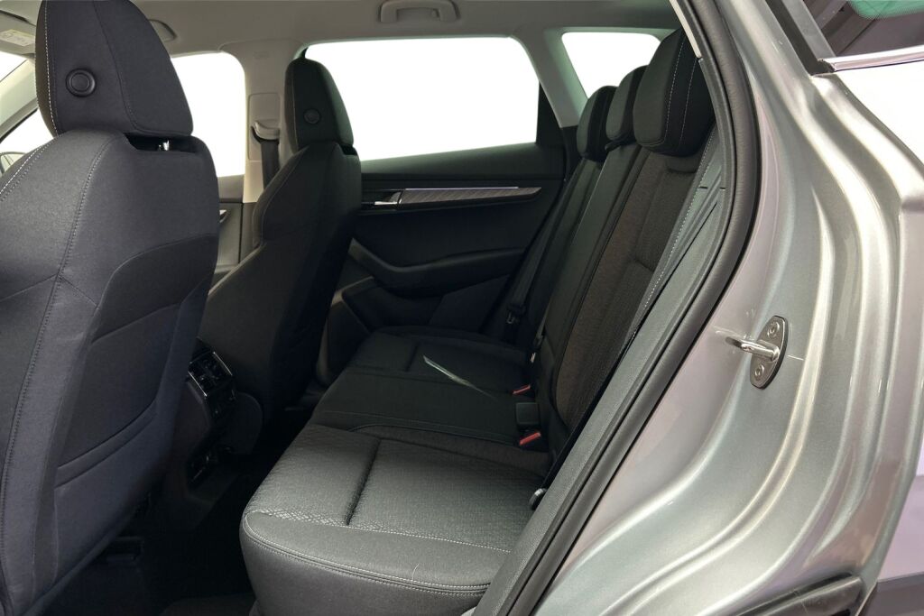 Skoda Karoq 2025 1.5 TSI Style DSG Autom.