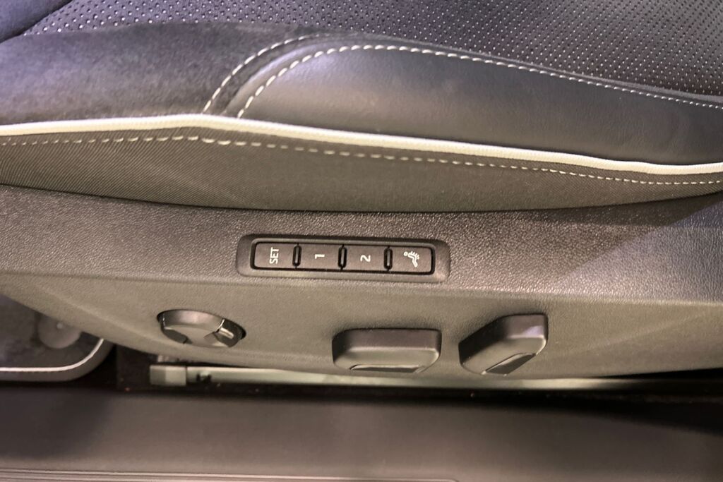 Skoda Enyaq 2025 85x 4x4 SportLine