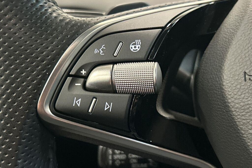 Skoda Enyaq 2025 85x 4x4 Style