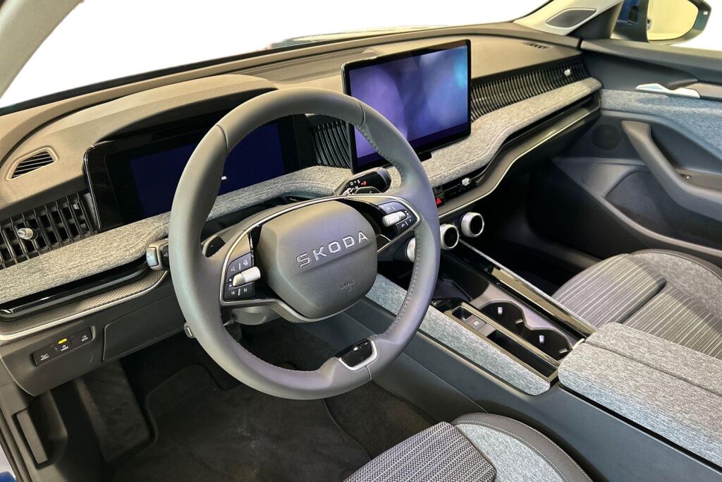 Skoda Superb 2026 Combi 1.5 TSI PHEV Style Explore DSG Autom.