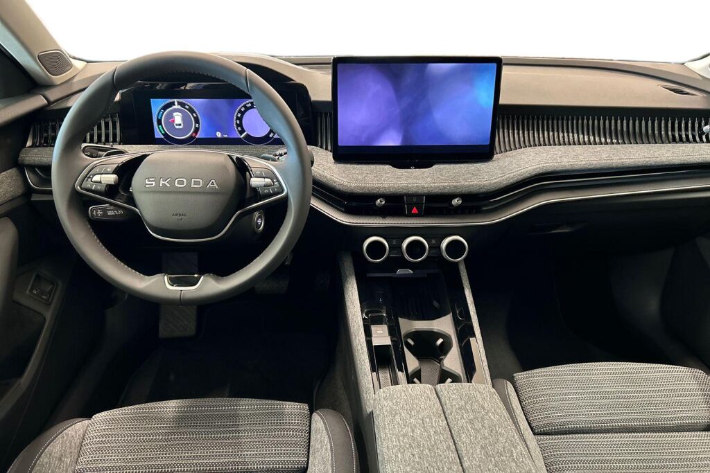 Skoda Superb 2026 Combi 1.5 TSI PHEV Style Explore DSG Autom.
