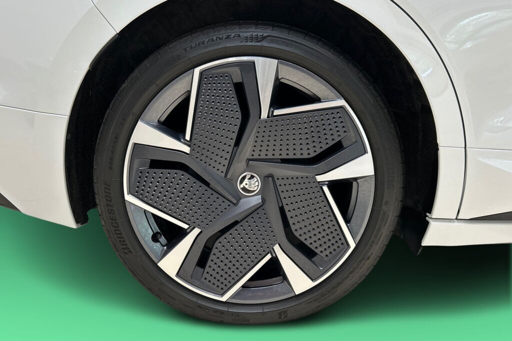 Skoda Enyaq 2024 80x 4x4 RS iV
