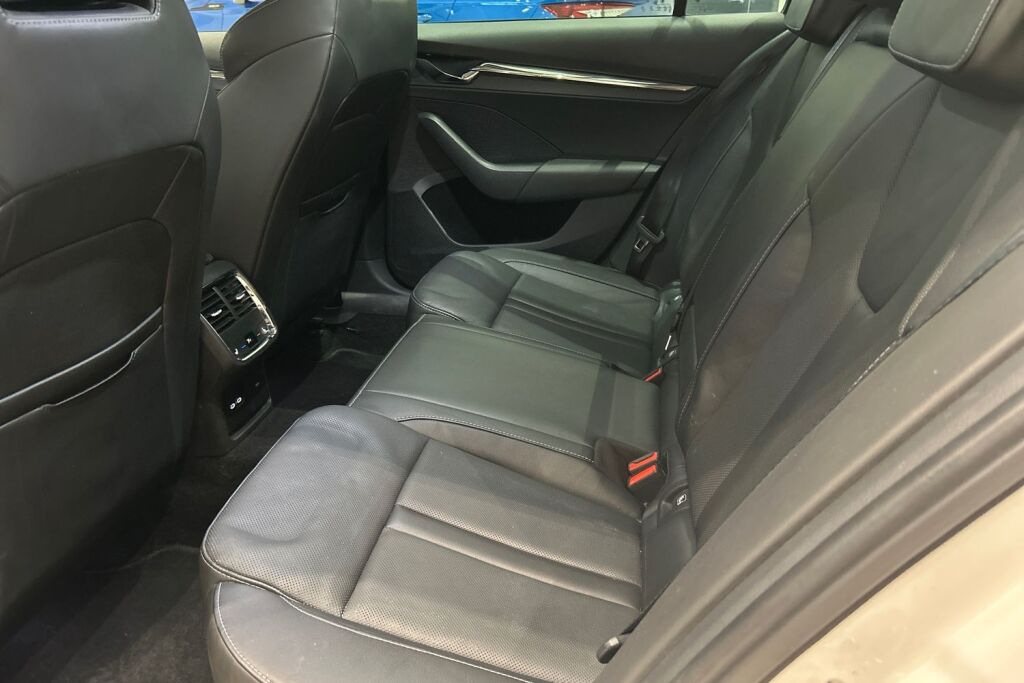 Skoda Octavia 2022 Combi 2.0 TDI 150 4x4 Style DSG Autom.