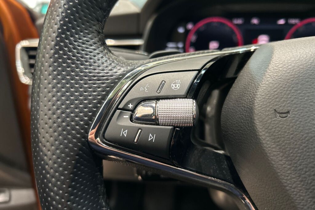 SKODA Kamiq 2023 1,5 TSI Monte Carlo DSG Autom.