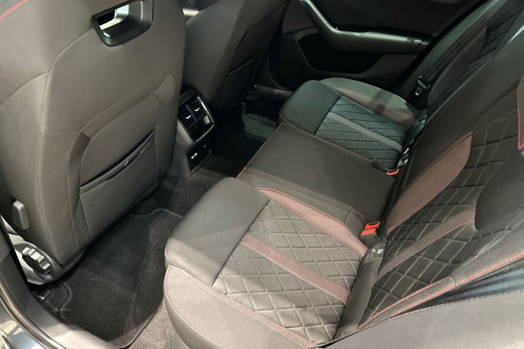 Skoda Octavia 2021 Combi 2,0 TSI RS DSG Autom.