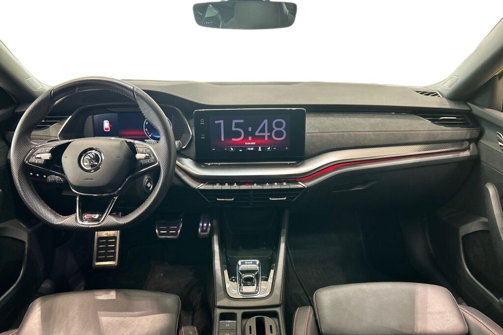 Skoda Octavia 2022 Combi 2,0 TDI 200 4x4 RS DSG Autom. Tehdastakuu 100tkm-2027!