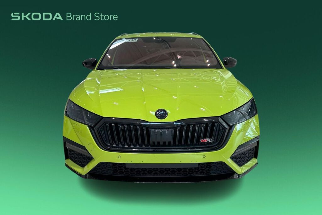Skoda Octavia 2022 Combi 2,0 TDI 200 4x4 RS DSG Autom. Tehdastakuu 100tkm-2027!