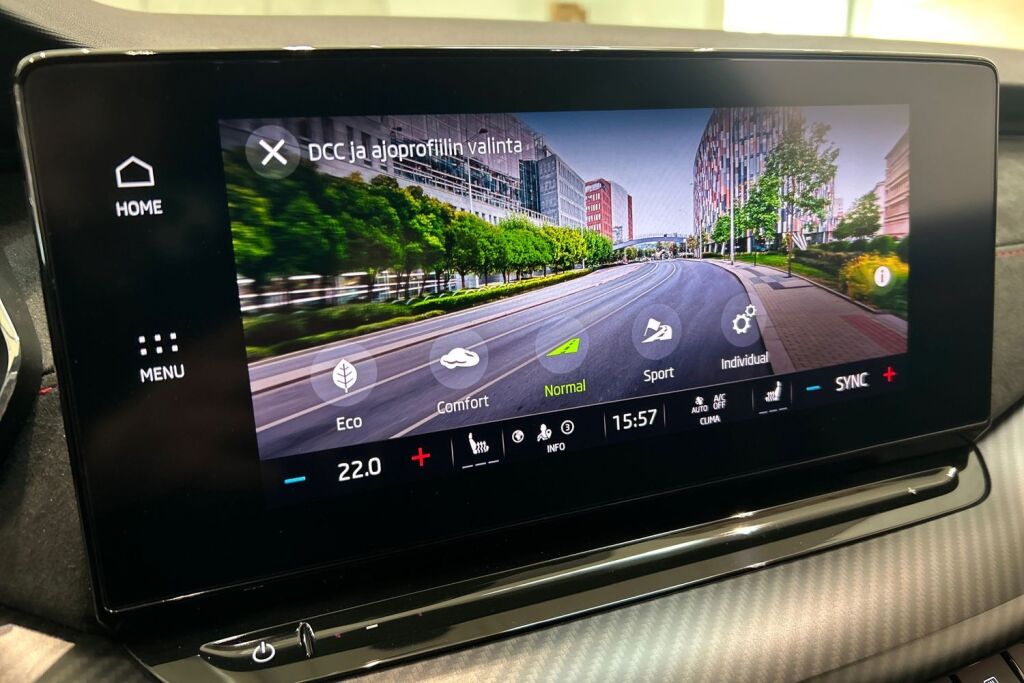 Skoda Octavia 2022 Combi 2,0 TDI 200 4x4 RS DSG Autom. Tehdastakuu 100tkm-2027!