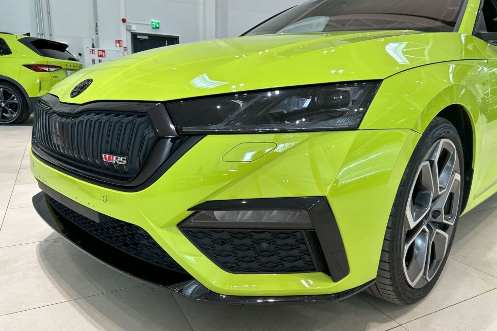 Skoda Octavia 2022 Combi 2,0 TDI 200 4x4 RS DSG Autom. Tehdastakuu 100tkm-2027!