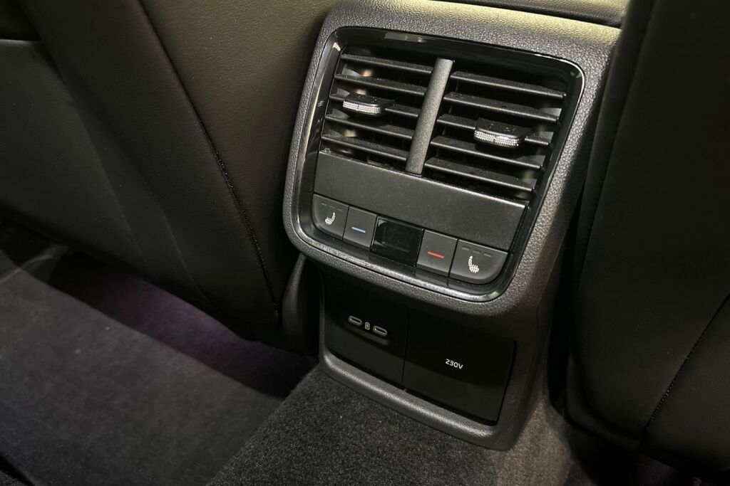 Skoda Octavia 2022 Combi 2,0 TDI 200 4x4 RS DSG Autom. Tehdastakuu 100tkm-2027!