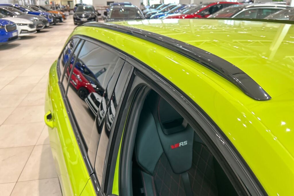 Skoda Octavia 2022 Combi 2,0 TDI 200 4x4 RS DSG Autom. Tehdastakuu 100tkm-2027!