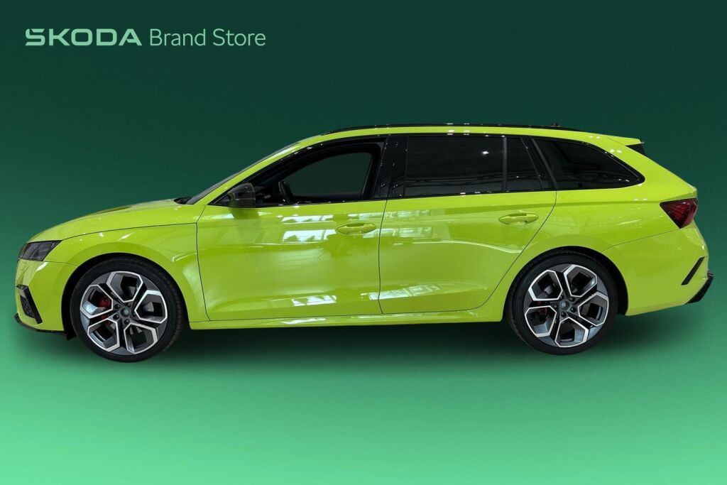 Skoda Octavia 2022 Combi 2,0 TDI 200 4x4 RS DSG Autom. Tehdastakuu 100tkm-2027!