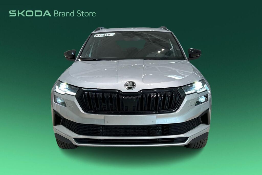 Skoda Karoq 2025 1.5 TSI SportLine DSG Autom. -  Tehdastakuu 05/2030-100tkm!