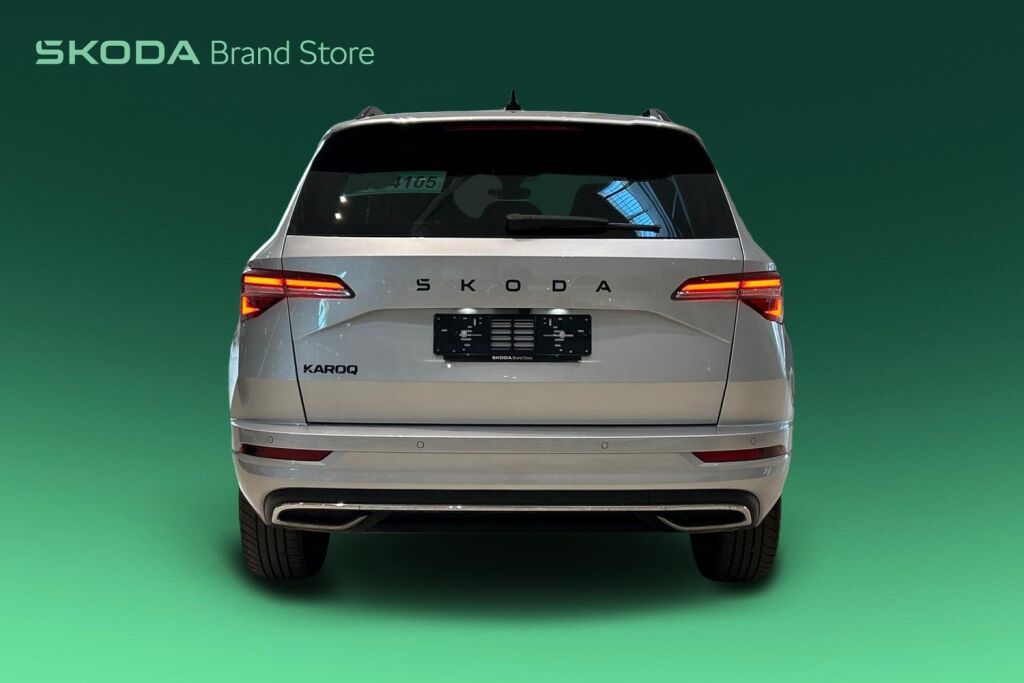Skoda Karoq 2025 1.5 TSI SportLine DSG Autom. -  Tehdastakuu 05/2030-100tkm!