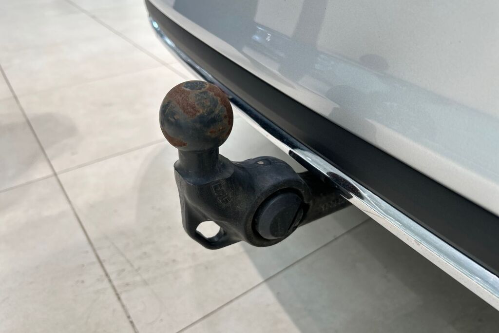 Skoda Karoq 2024 2,0 TDI 150 4x4 SportLine DSG Autom. - Tehdastakuu voimassa 05/2029 - 100tkm